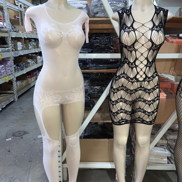 Sexy Gorgeous Hosiery 
Fishnets - Picture 5 of 7